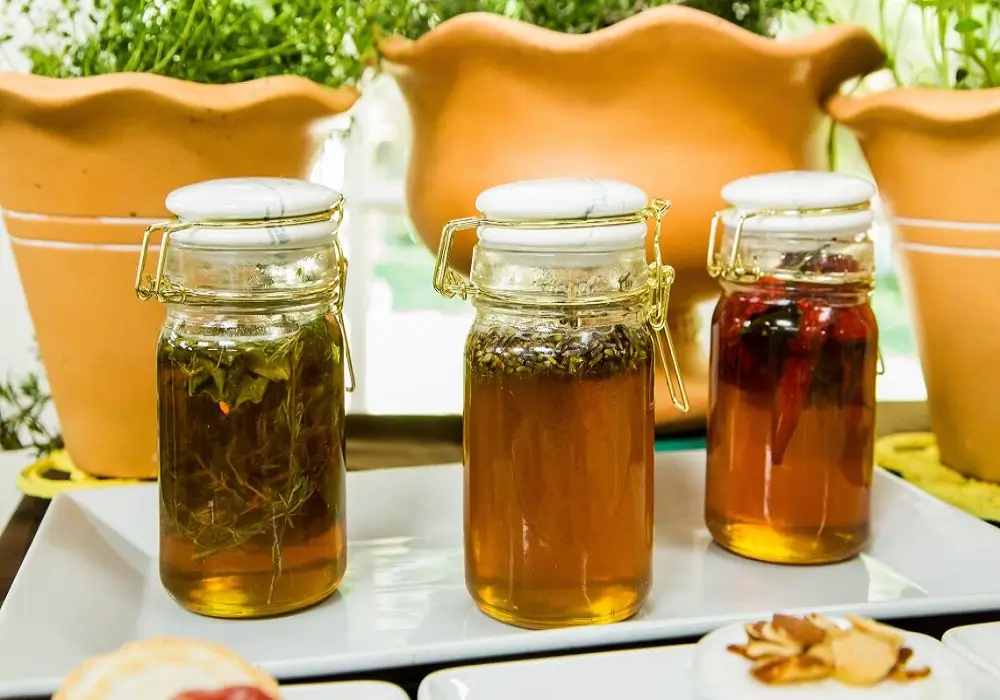 Quick & Simple Hot Honey Sauce Recipe Fit for Every Dish 6 Expert-Tips